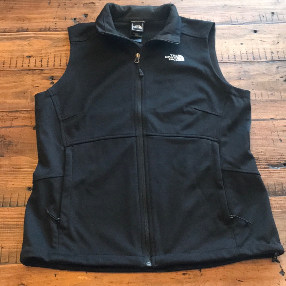 Women’s North Face vest